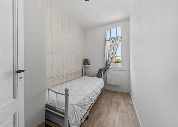 Stella Maris - A 300m De La *